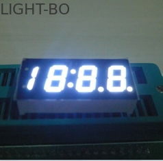 車の時計の表示器のための白く明るい 4 つのディジットの数字 7 つの区分の LED 表示