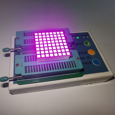 良い価格 エレベーターのためのピンクの正方形8x8 LEDのドット マトリクスの表示列の陽極コラムの陰極 オンライン