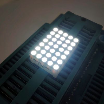 1.9mm コモンカソード ドットマトリクス 純粋な緑色 LED ディスプレイ