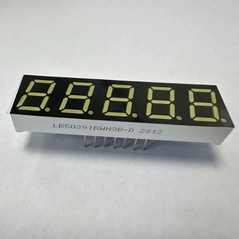 超白色7セグメントLEDディスプレイ 5桁0.39インチ デジタル表示用の共通アンード 0