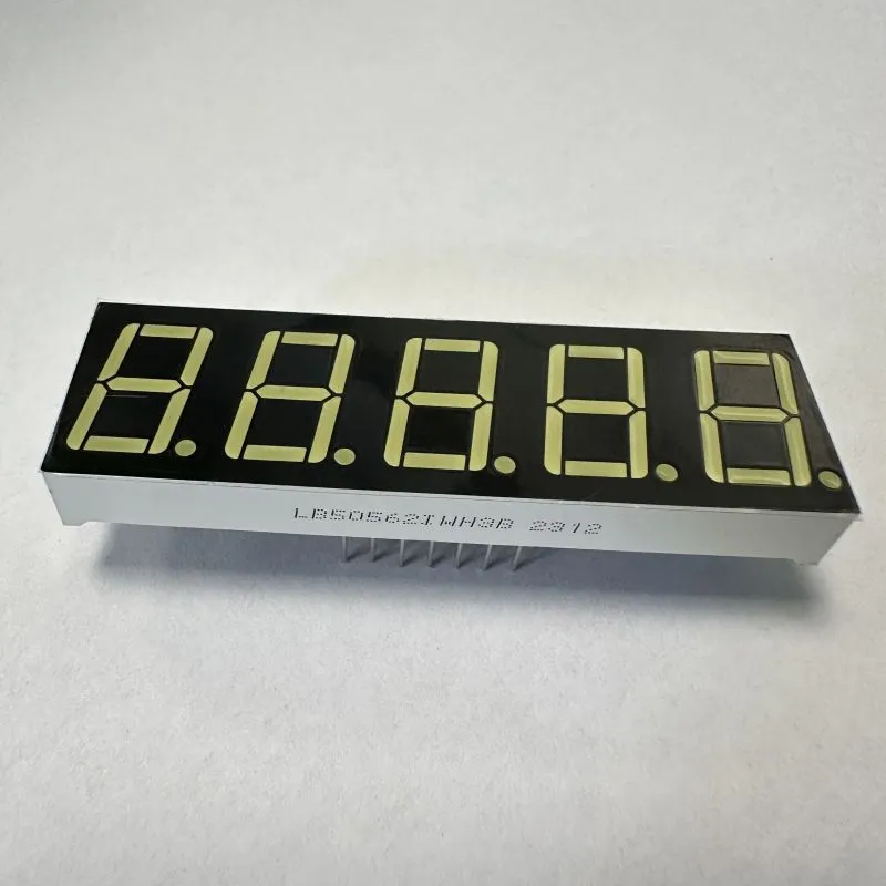 超白色0.56インチ5桁7セグメントLEDディスプレイ プロセスの制御のための共通アンード 2