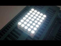 超明るい白色 0.7 インチ 1.9mm 5 X 7 DOT マトリックス LED ディスプレイ